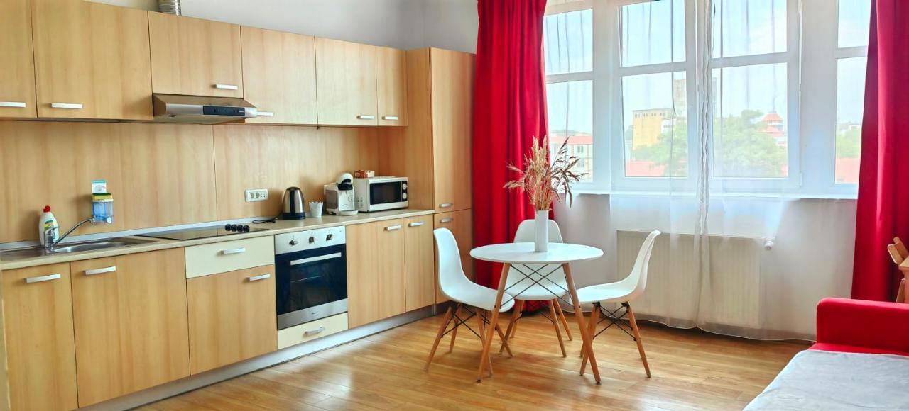 Flowers Apartments 蒂米什瓦拉 外观 照片
